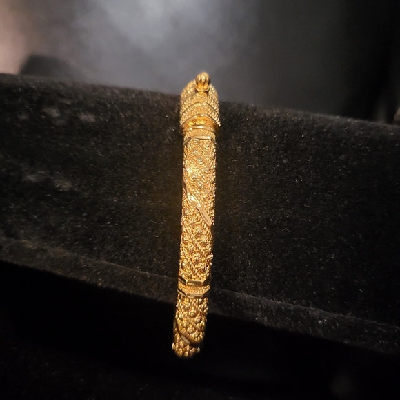 Bangle - Picture 4 of 6